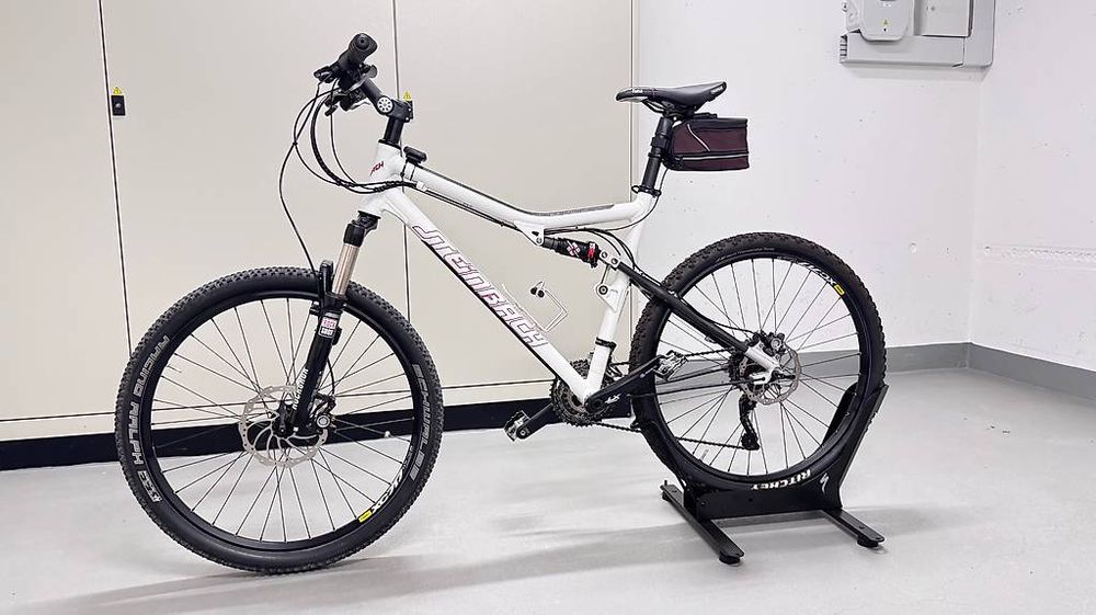 fahrradständer für carver Red Loon - Reparaturständer Fahrräder - Premium MTB Reparaturständer Odoland Fahrradhelm Mit Magnetischem Category:E Bikes MTB Cross Fully_Shimano Deore SL M6100  Rapidfire Plus E-bike Models:X BLACK KINGHT