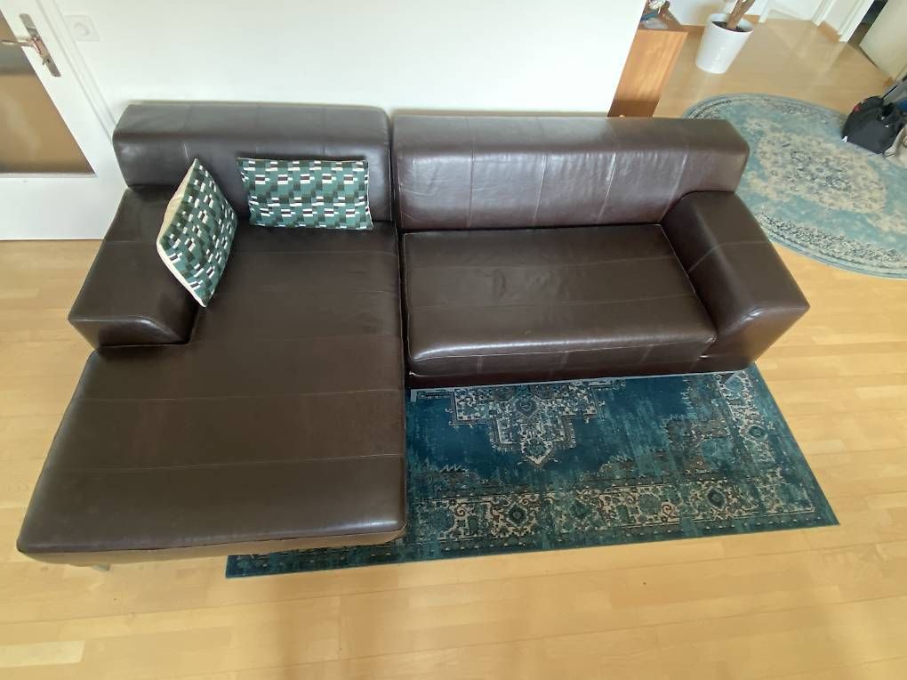Divani: Schönes Leder-Sofa mit Hocker, 3teilig – Usato da Zürich venduto da ricazh8 1