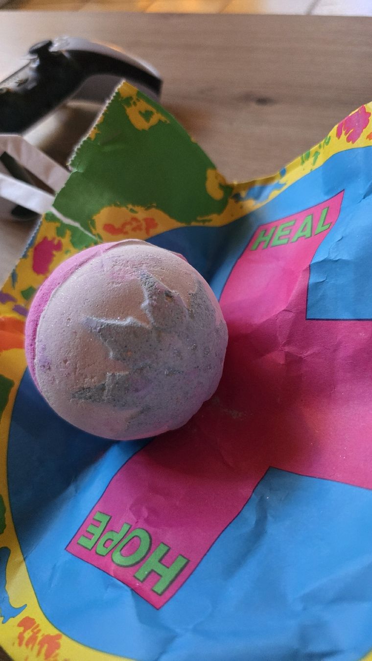 Lush Sonstige Körperpflege: Badebombe von Lush – Neu und originalverpackt aus Ettingen von schnaegli1987 1