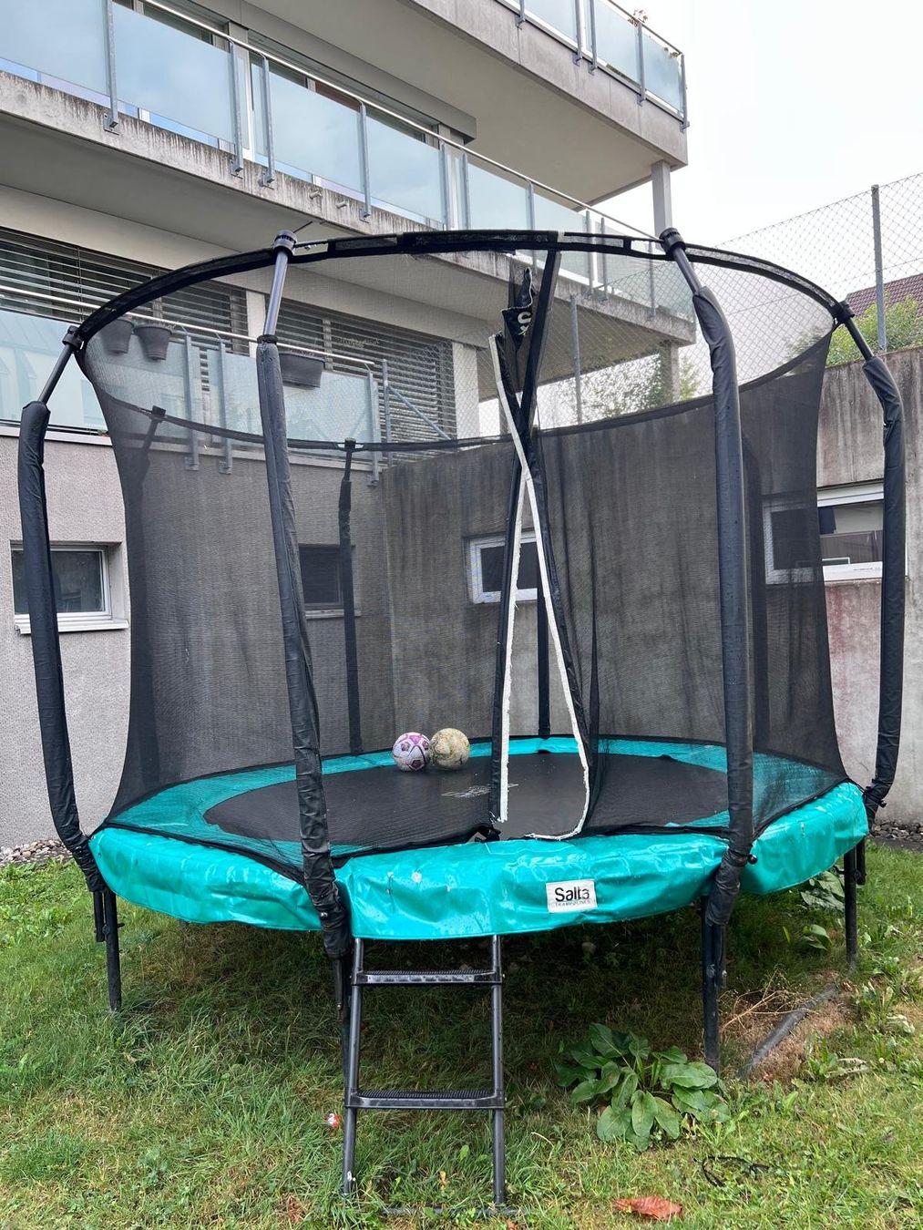 Salta Trampoline: Trampolin Salta First Class – Gebraucht aus Dällikon von outpost