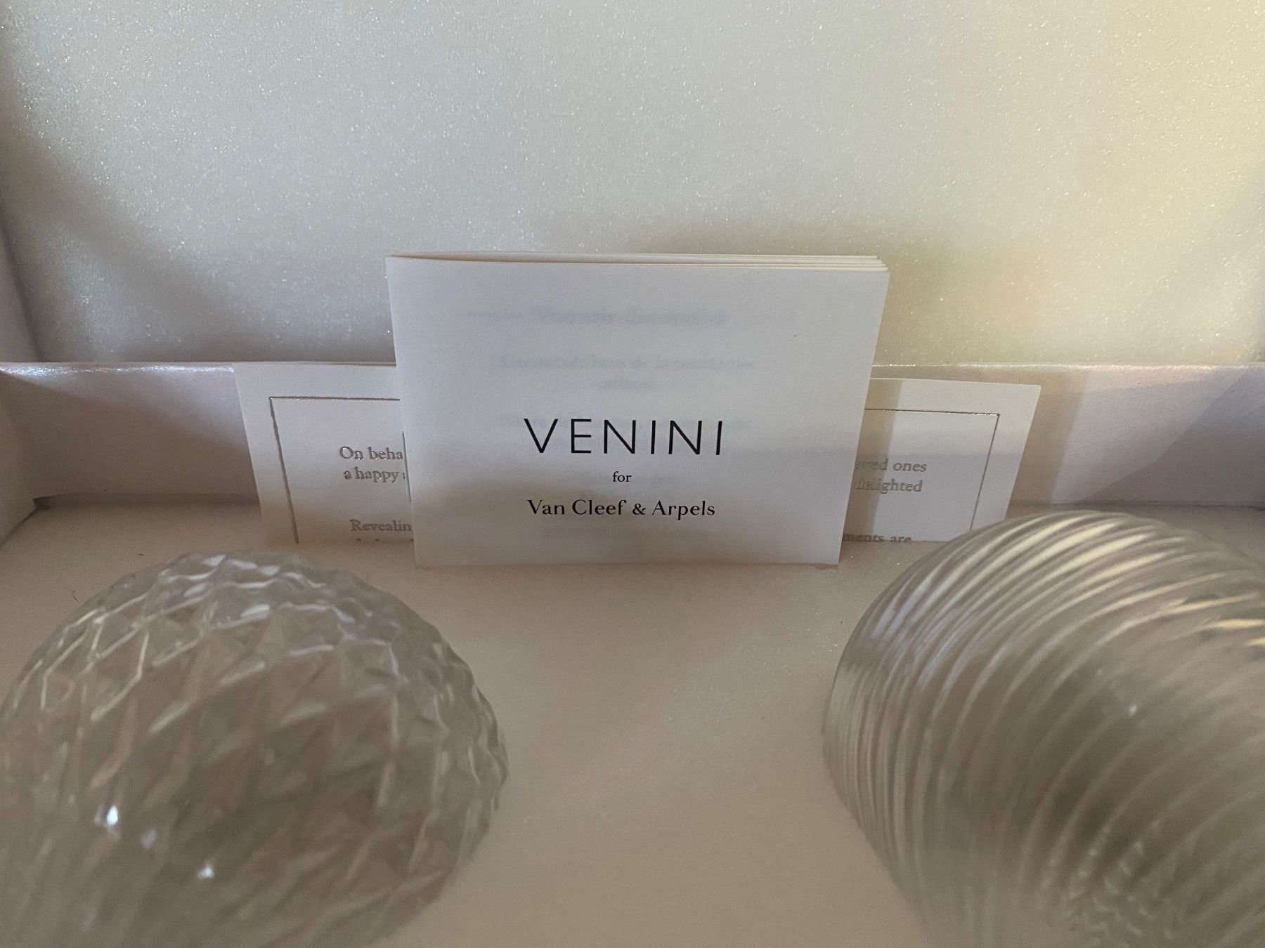 Venini Alle Dekorationen: Glas Weihnachtskugeln von Venini für Van Cleef & Arpels – Gebraucht aus Ballwil von ClassicGallery 1
