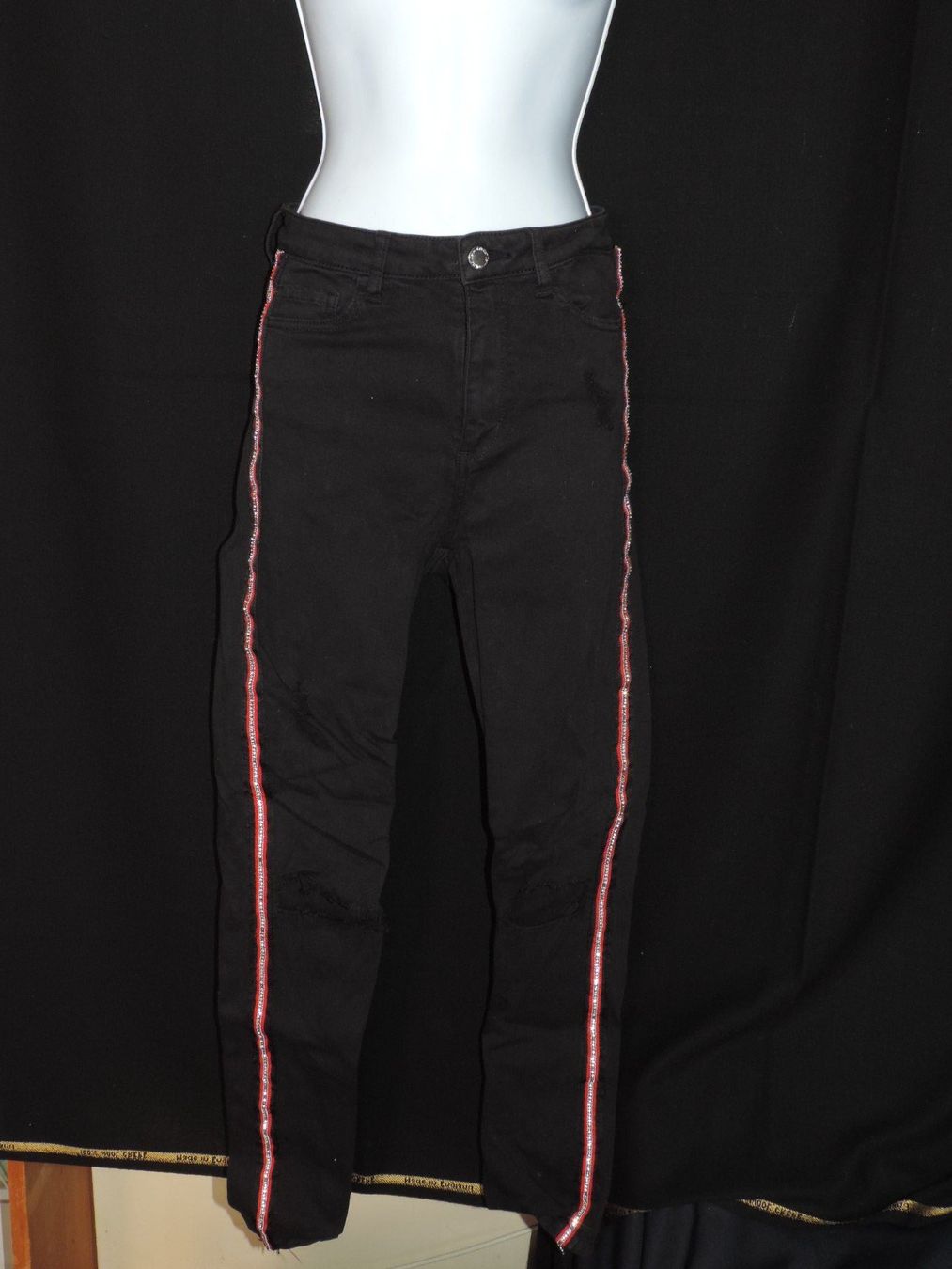 Hosen: pantalon stretch noir à strass – Gebraucht aus Genève von Axelle333