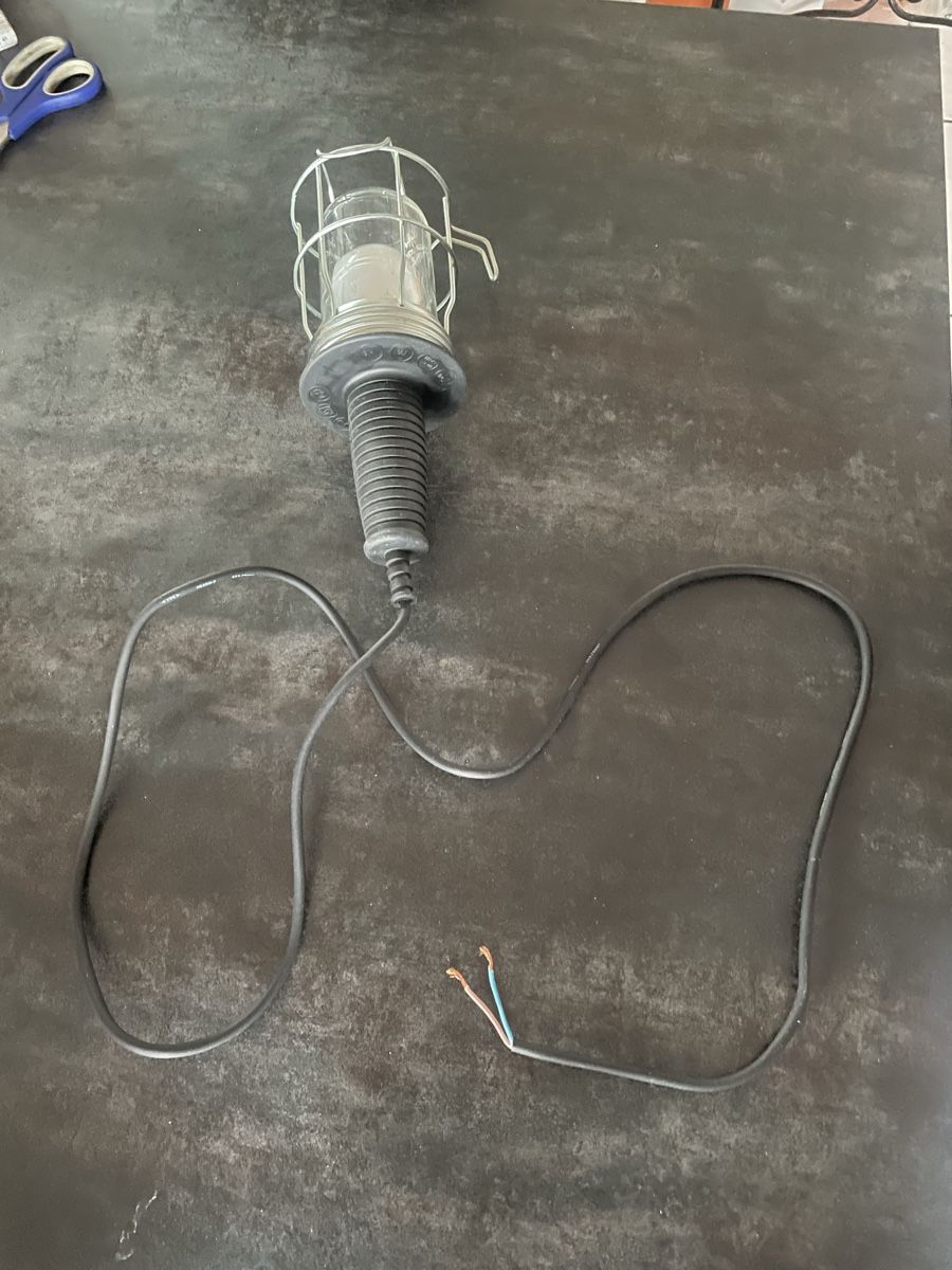Lampade: Lampe Baladeuse Brennenstuhl – Usato da Vallamand venduto da Bricbracbroc82