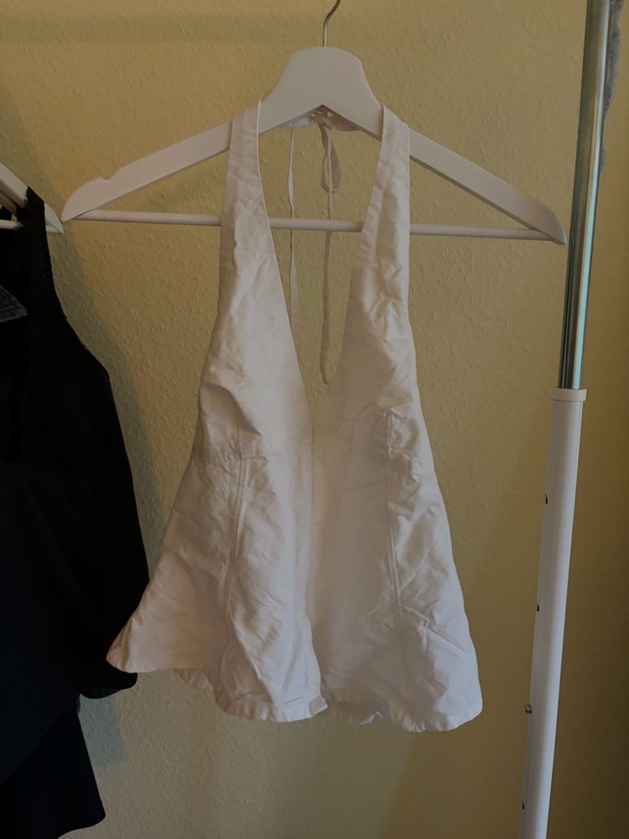 Weekday Top: Top von Weekday – Usato da Basel venduto da pau_w9yw 3