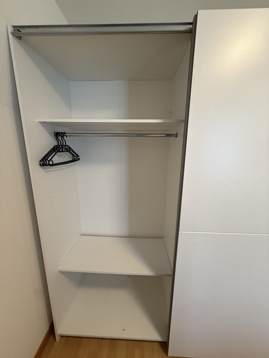 Armadi: Weisser Schrank – Usato da St. Gallen venduto da klu_5mkg 5