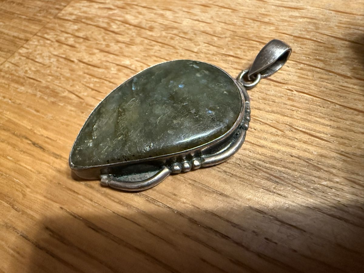 Ciondoli: Silber Anhänger, 925er Silber, Labradorit ??? – Usato da Goldach venduto da Messerguru 1