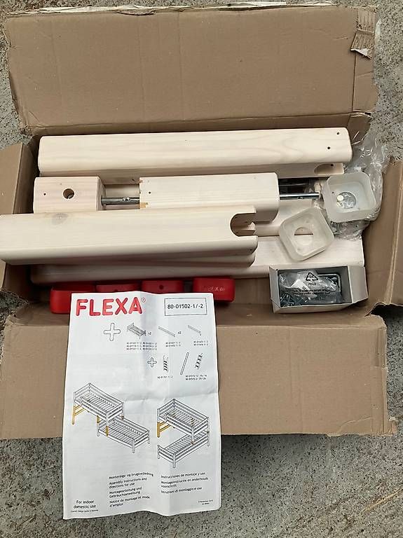 Flexa Letti: Flexa Bett mit Zubehör – Usato da Dürrenäsch venduto da browneyes9 2