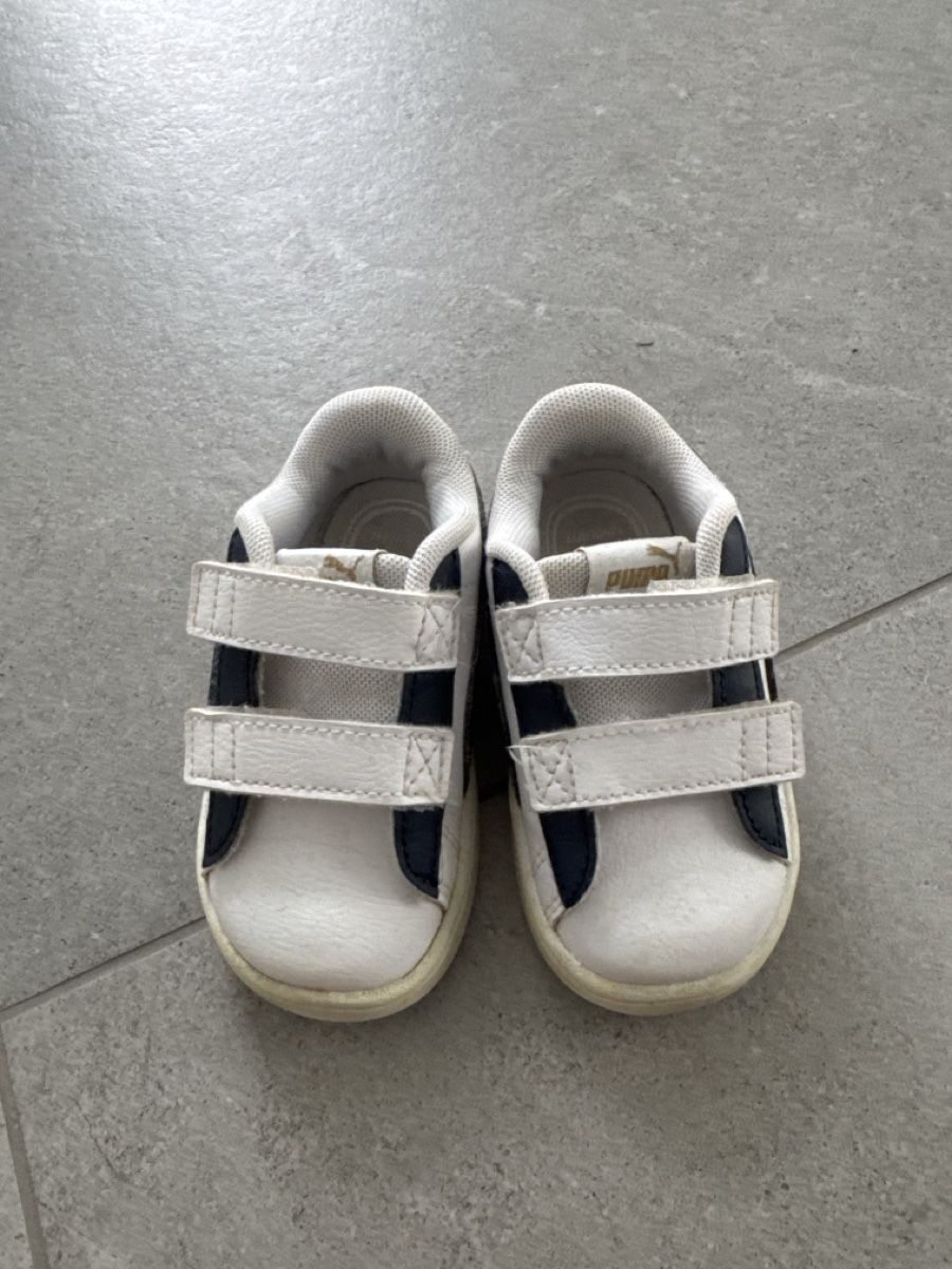 Puma Scarpe per ragazzi: Baskets Puma enfant taille 21 – Usato da Saillon venduto da alico 1