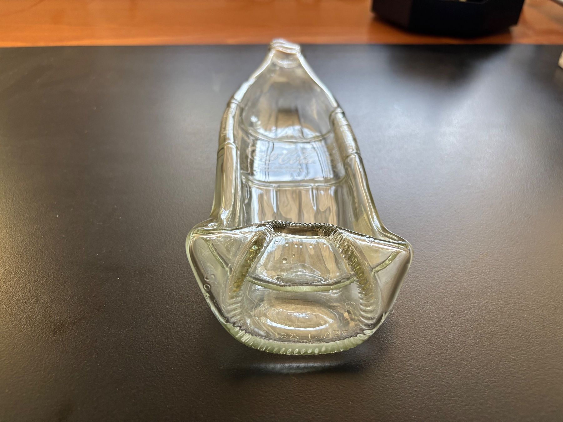 Coca-Cola Altro in Stoviglie & Bicchieri: Cola Flasche 27cm geschmolzen, Kunst, Ablage usw.. – Nuovo (secondo la descrizione) da Zürich venduto da Peter_Schmitt 2