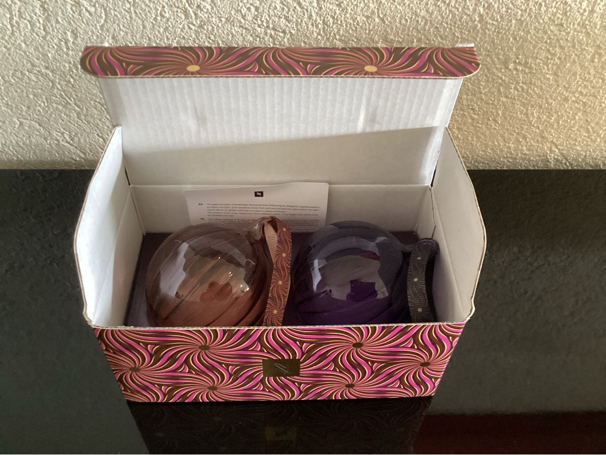 Tutte le decorazioni: Nespresso Kugeln neu, Originalverpackung! – Nuovo e nell'imballaggio originale da Cham venduto da Lanza08
