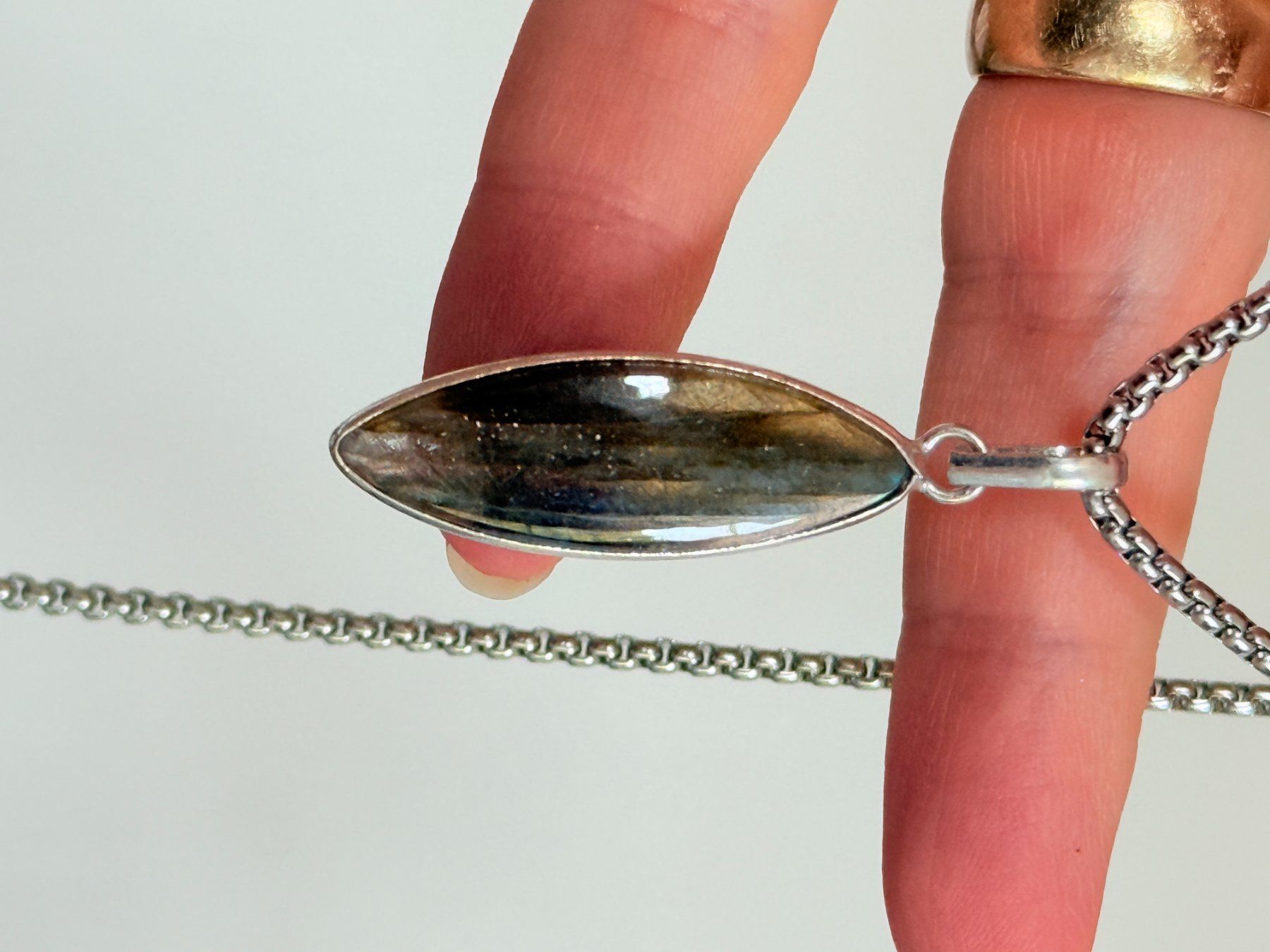 Ketten: Collier avec Labradorite – Neu und originalverpackt aus Genève von AWWA 7
