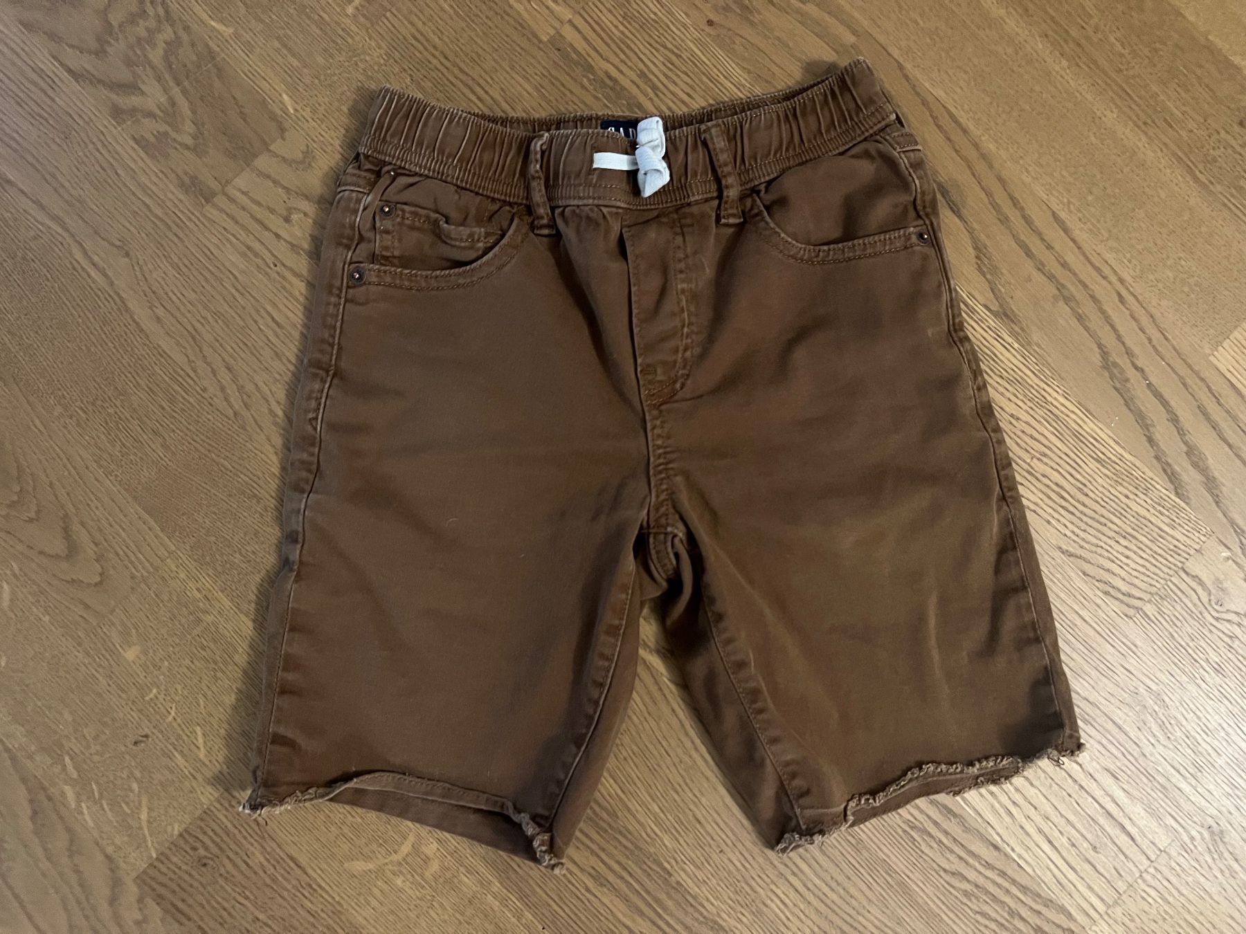 Gap Pantaloni: GAP Shorts Gr 9-10J – Usato da Ebmatingen venduto da dartim