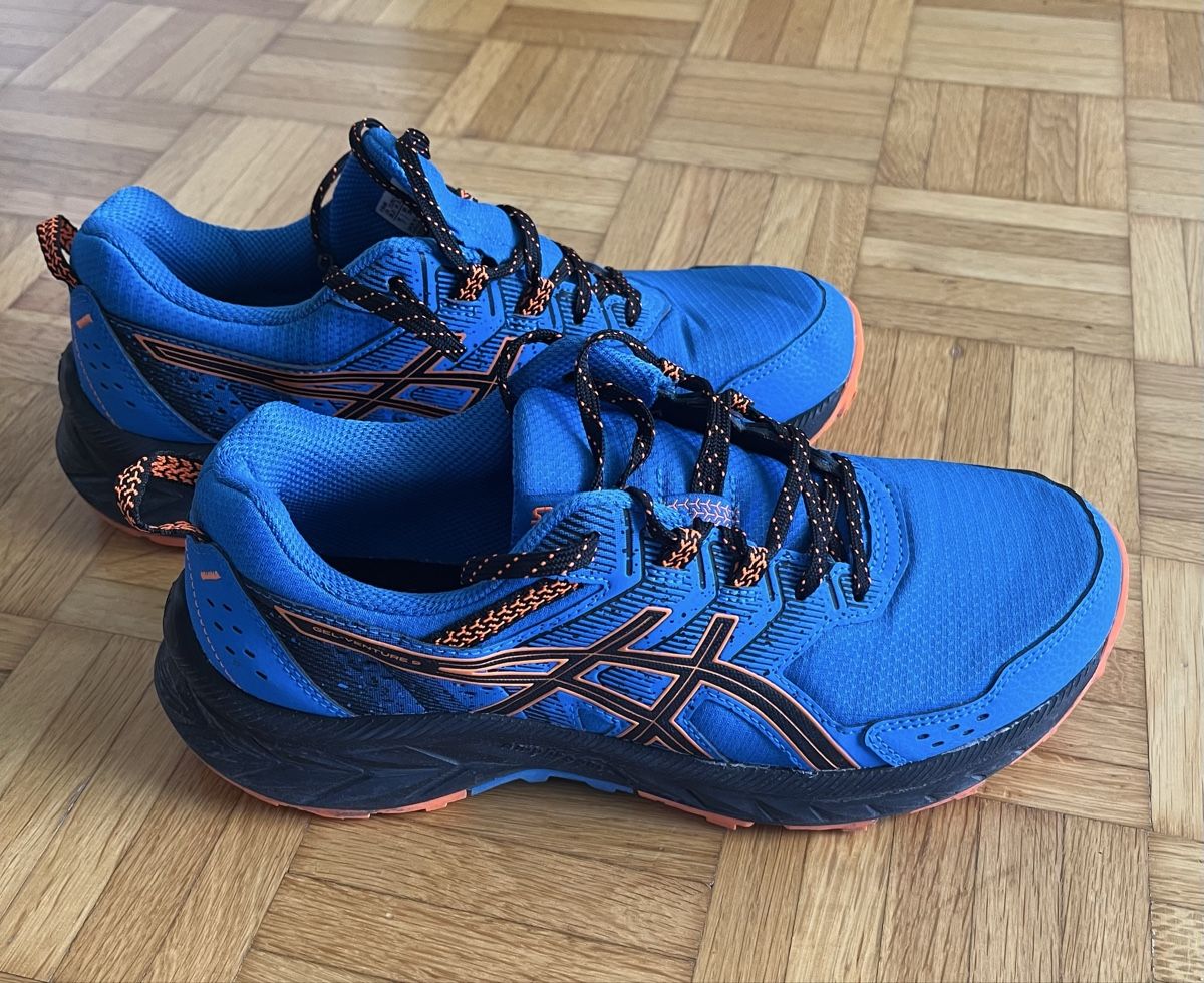 Asics Scarpe da uomo: ASICS Trailrunning Schuhe Gr. 41,5 – Usato da Männedorf venduto da Astramon