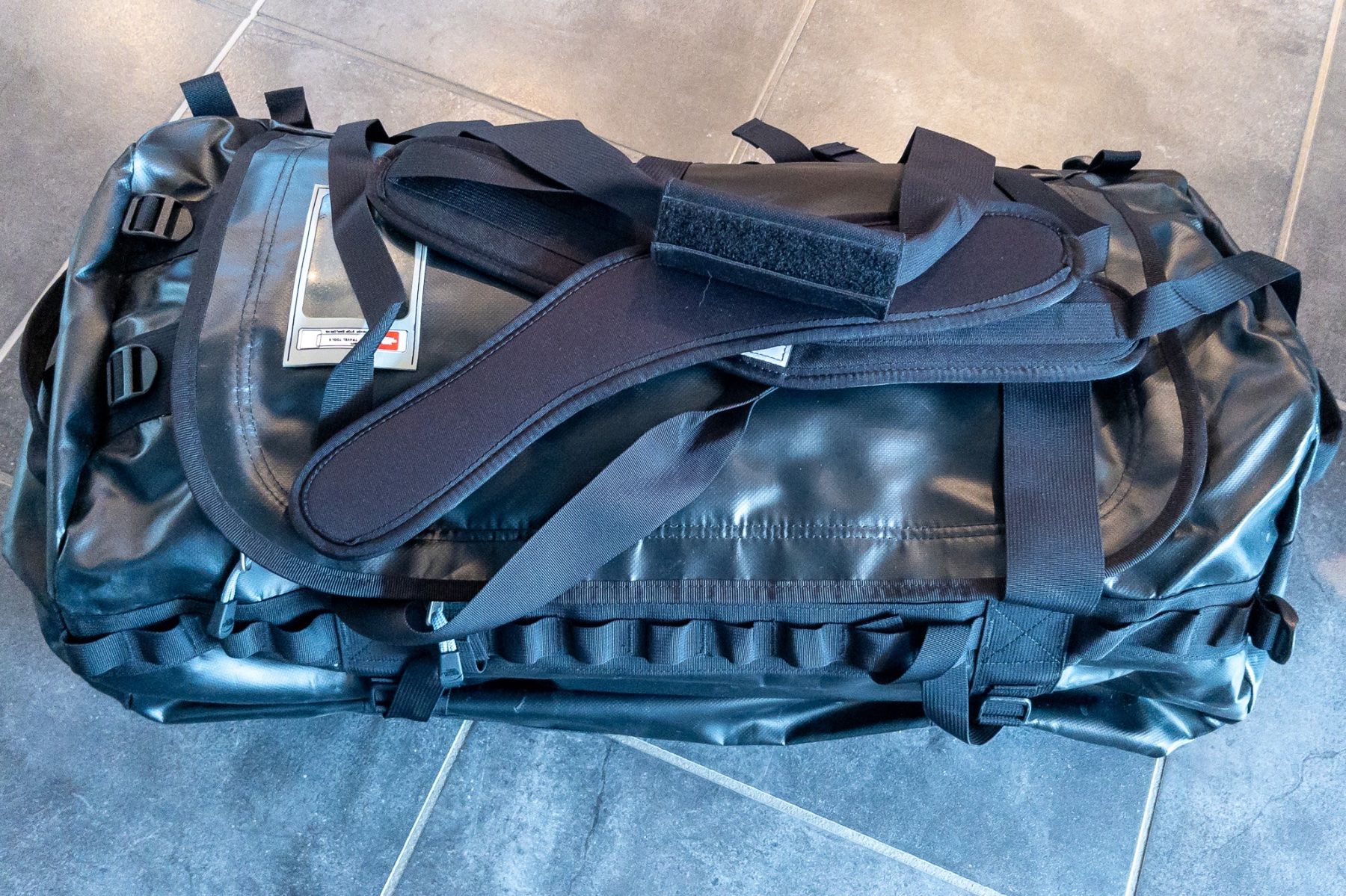 North Face Taschen: The North Face Base Camp Duffel L, schwarz – Gebraucht aus Berneck von Tschikka 3