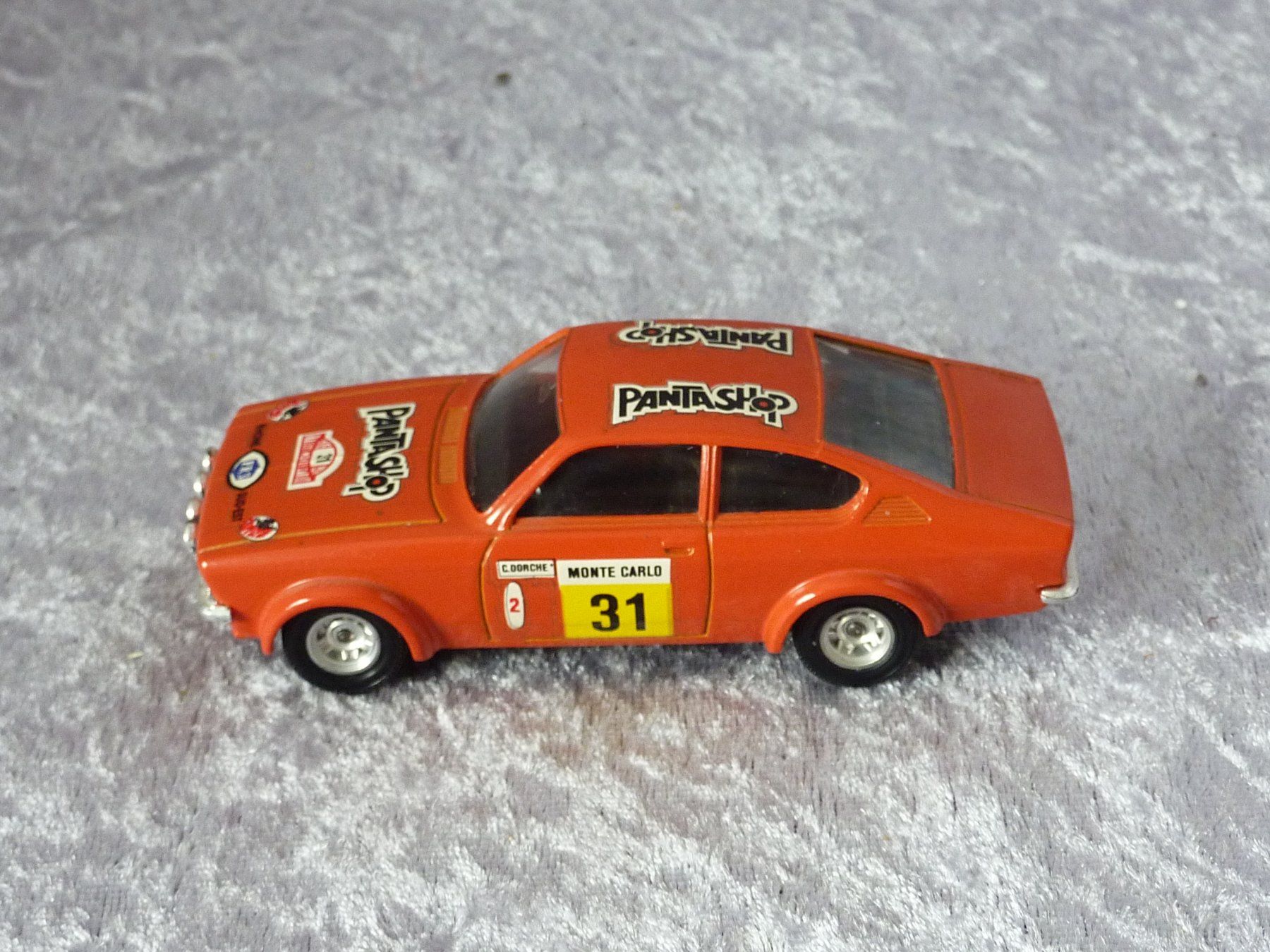 Opel Modellini d'auto: Opel Kadett GTE  1:43 – Usato da Dürrenäsch venduto da modellautos4you 1