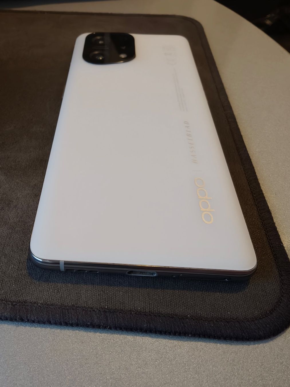 Oppo Telefoni cellulari / Smartphones: Oppo Find X5 5G 256GB White – Usato da Burgdorf venduto da kaluzan