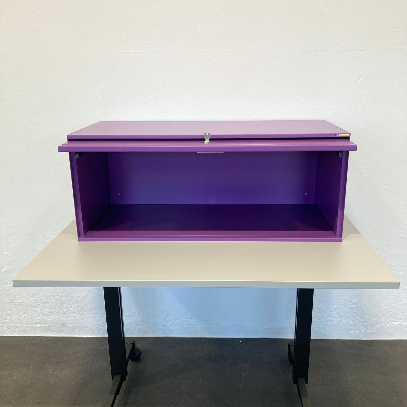 Lista Armadi: Lista Office LO Locker Modul Violett mit Schlüssel – Usato da Schönenwerd venduto da mcofficeshop 1