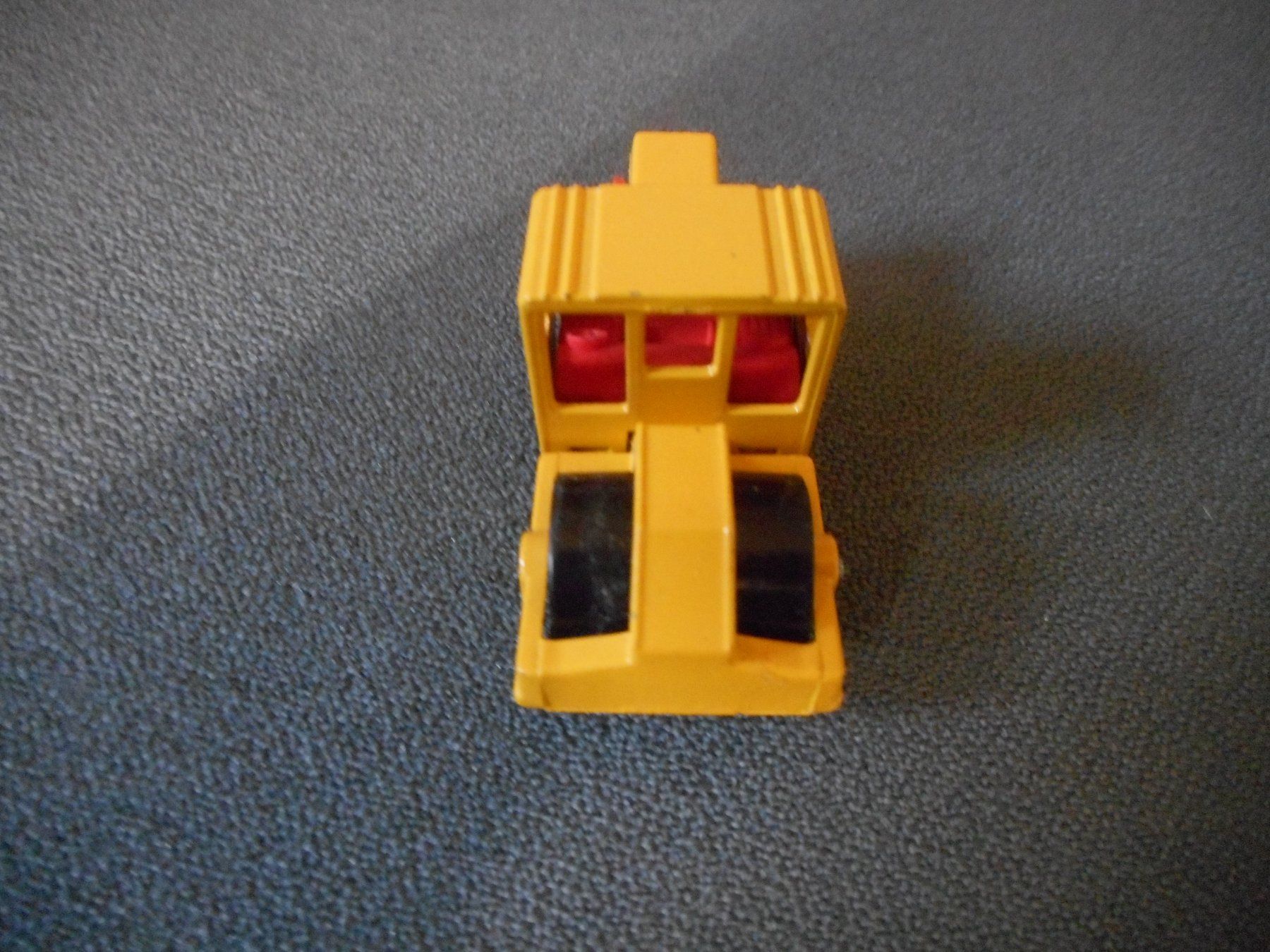 Matchbox Modellini d'auto: Matchbox Road Roller – Usato da Bretzwil venduto da gbfluck 3