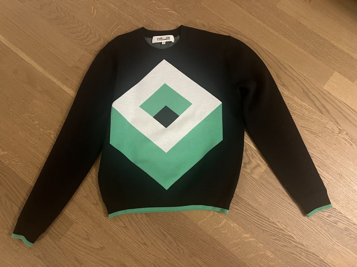 Kleiderpakete: Diane von Furstenberg Strick-Set 2-teilig – Pullover & Rock – Gebraucht aus Ebmatingen von dartim 3