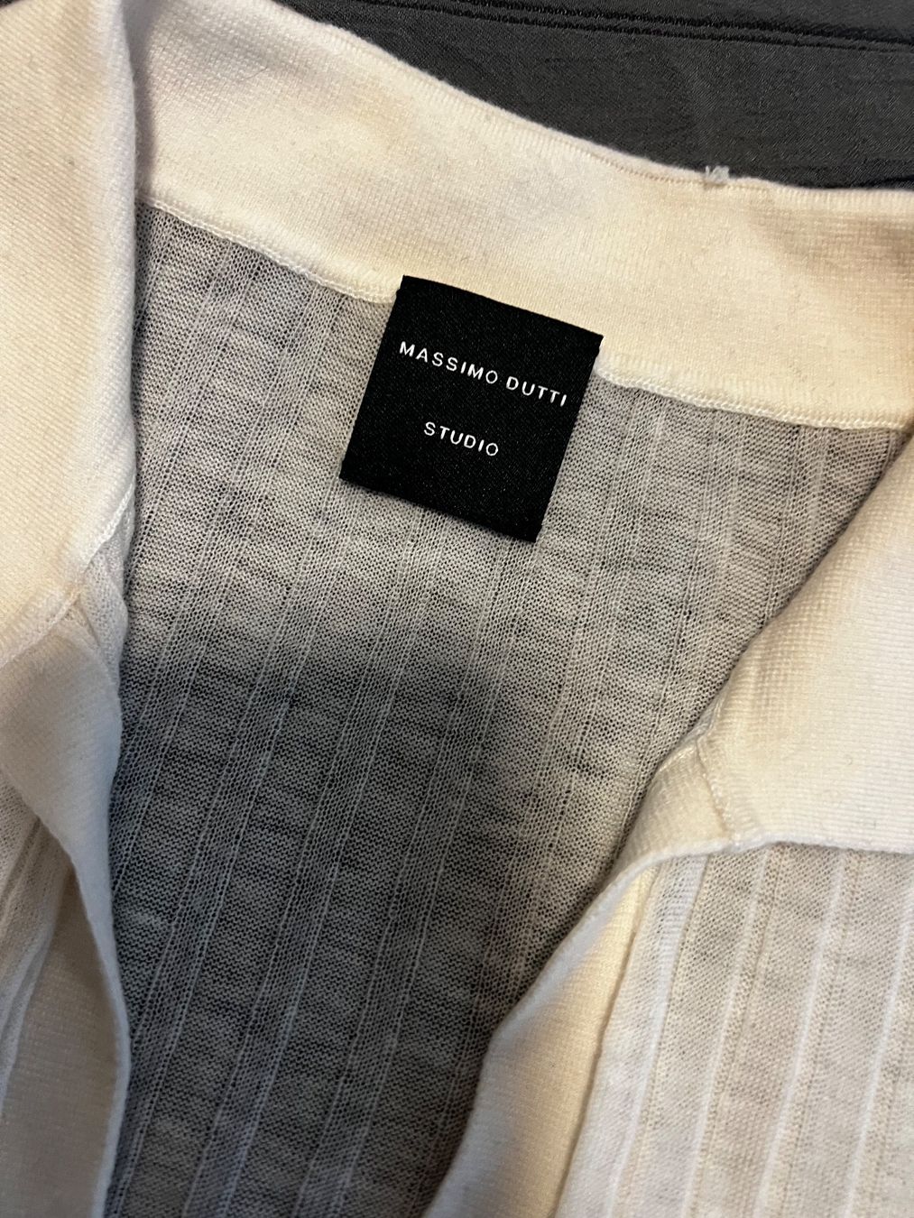 Maglioni & Felpe: Massimo Dutti Studio 100% fine wool sweater – Usato da Adliswil venduto da nat_7q7l 2