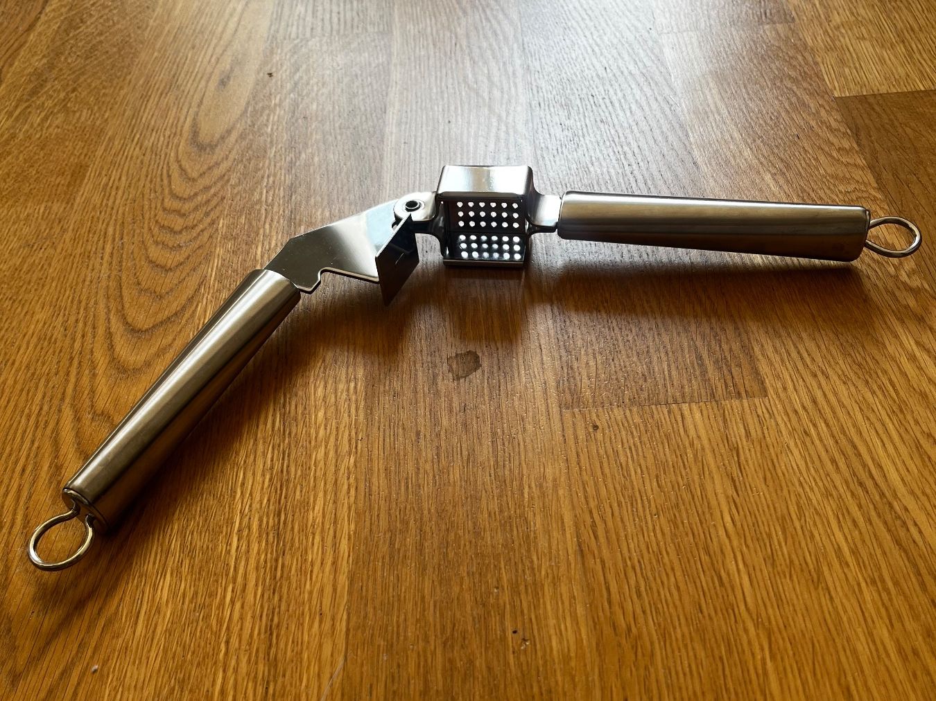 Elettrodomestici da cucina: Tolino Knoblauchpresse Steel Function -  Neu – Nuovo (secondo la descrizione) da Zürich venduto da corinne.nussbaumer20 1
