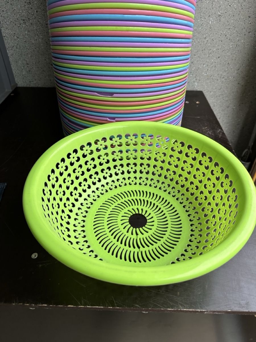 Elettrodomestici da cucina: Salatsieb zum basteln pro Sieb 1.- – Difettoso da Liestal venduto da forty-four_shop