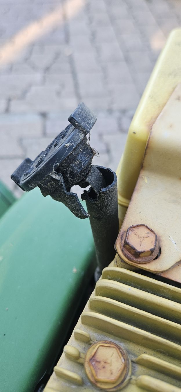 Tutte le macchine: JOHN DEERE 522 FRAISE A NEIGE – Difettoso da Vich venduto da Max-Mechanics 3
