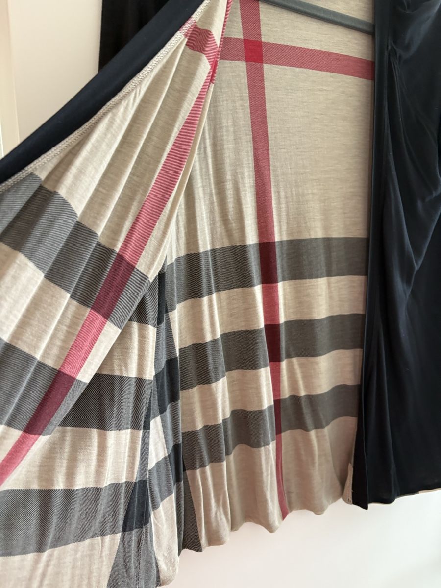 Burberry Giacche: Burberry Brit Jäckli – Usato da Härkingen venduto da sus_y7s8 1