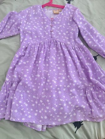Kleid Manor Kids lila Blumenmuster Grösse 128 neu