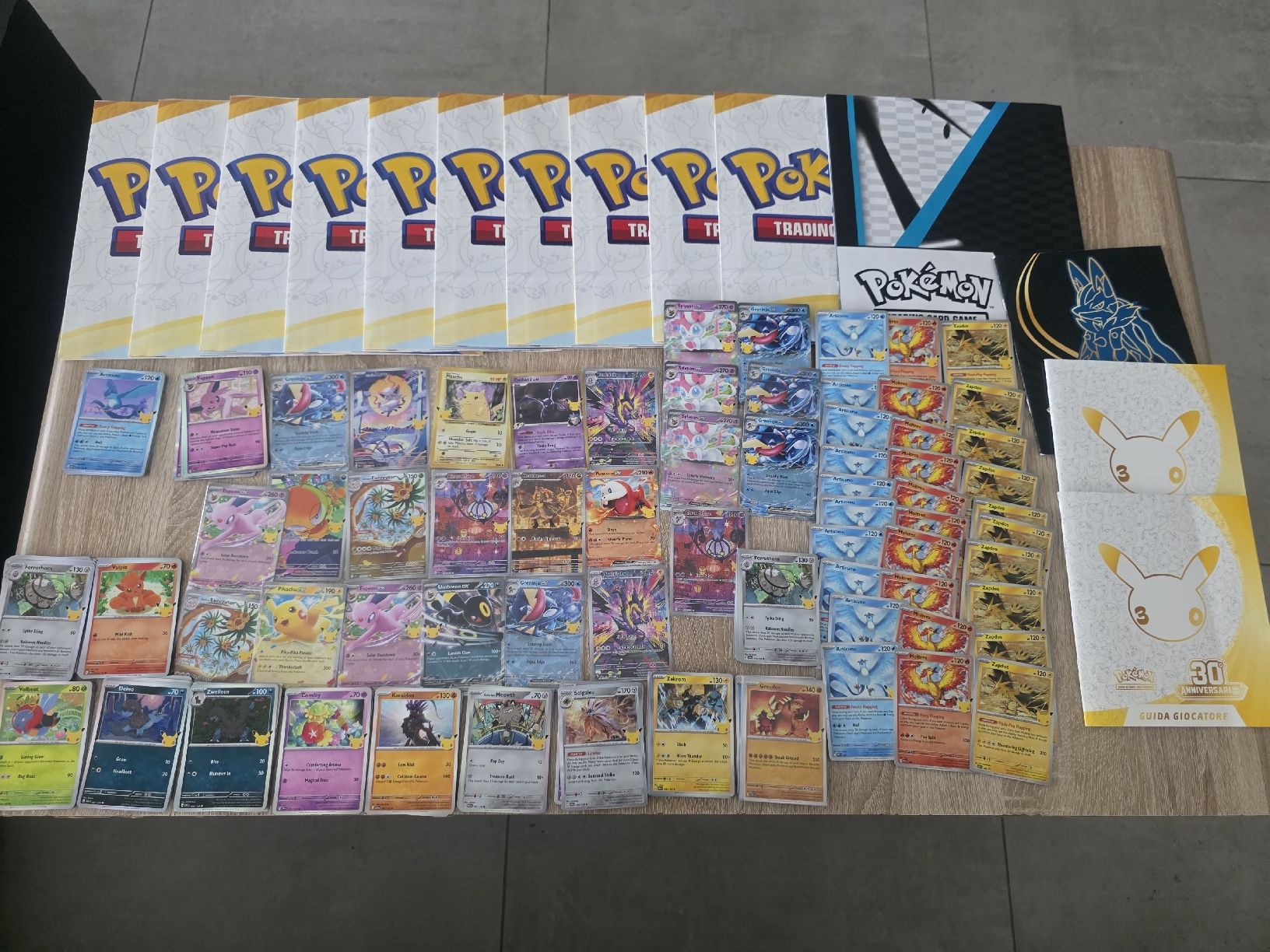 Pokémon Carte collezionabili: Pokémon 30th – Usato da Massagno venduto da Arj87