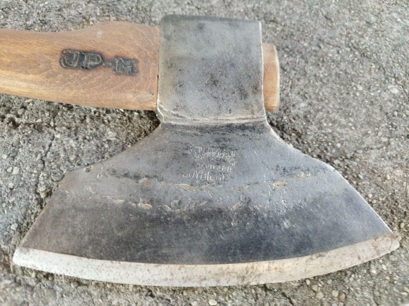 Tous les outils: Véritable hache ancienne  – D'occasion à Vicques par Pietro2 1
