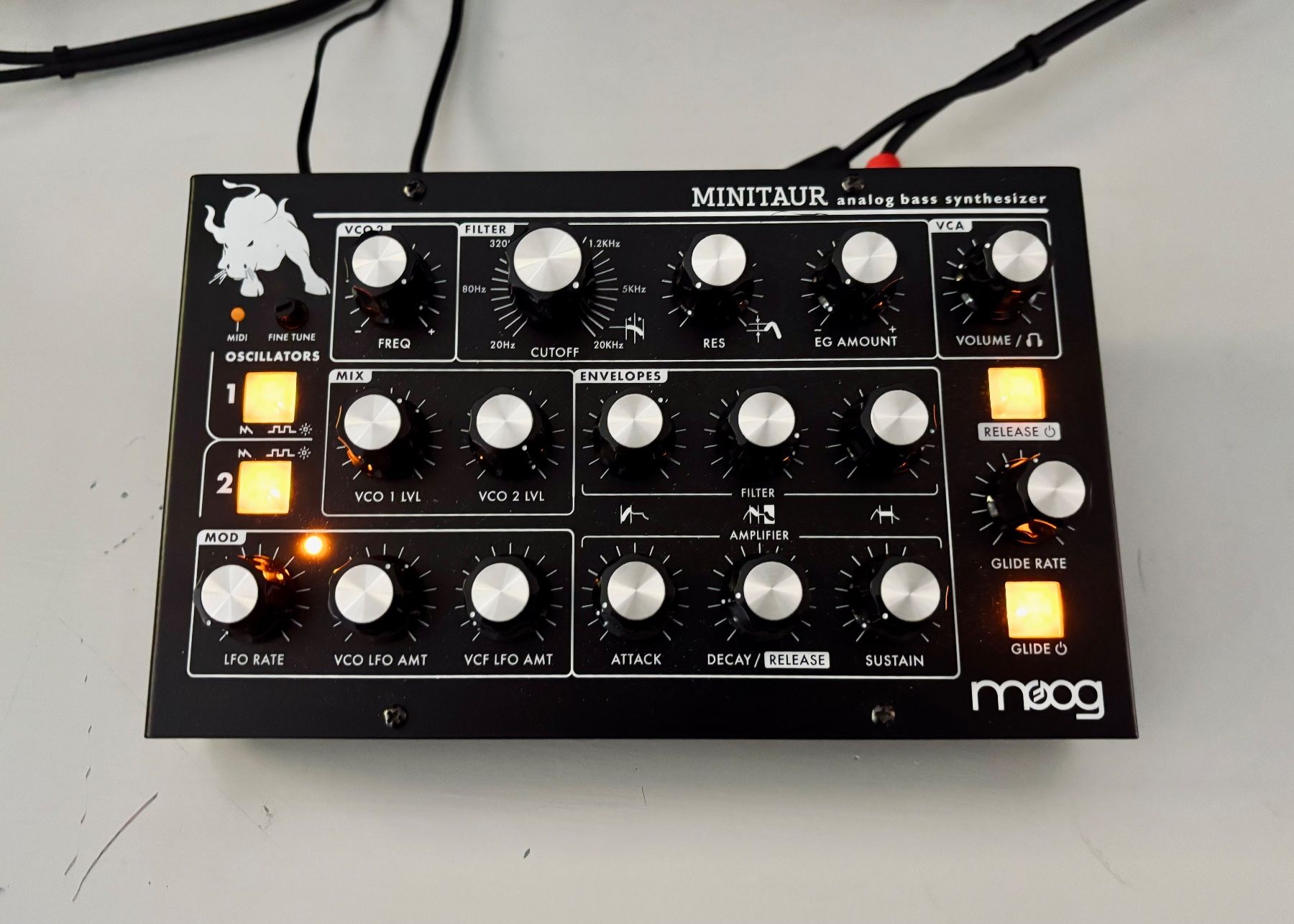 Moog Musikinstrumente: Moog Minitaur – Neu (gemäss Beschreibung) aus Uetliburg SG von pazoo