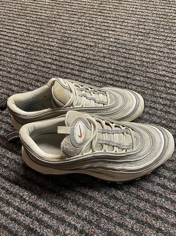 Herrenschuhe: Nike air max 42,5 – Gebraucht aus Sigriswil von ubu_pl2m