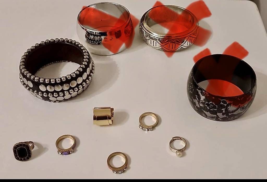 Sonstiger Schmuck: Armreifen und Ringe – Gebraucht aus Trimbach von D-EM 1