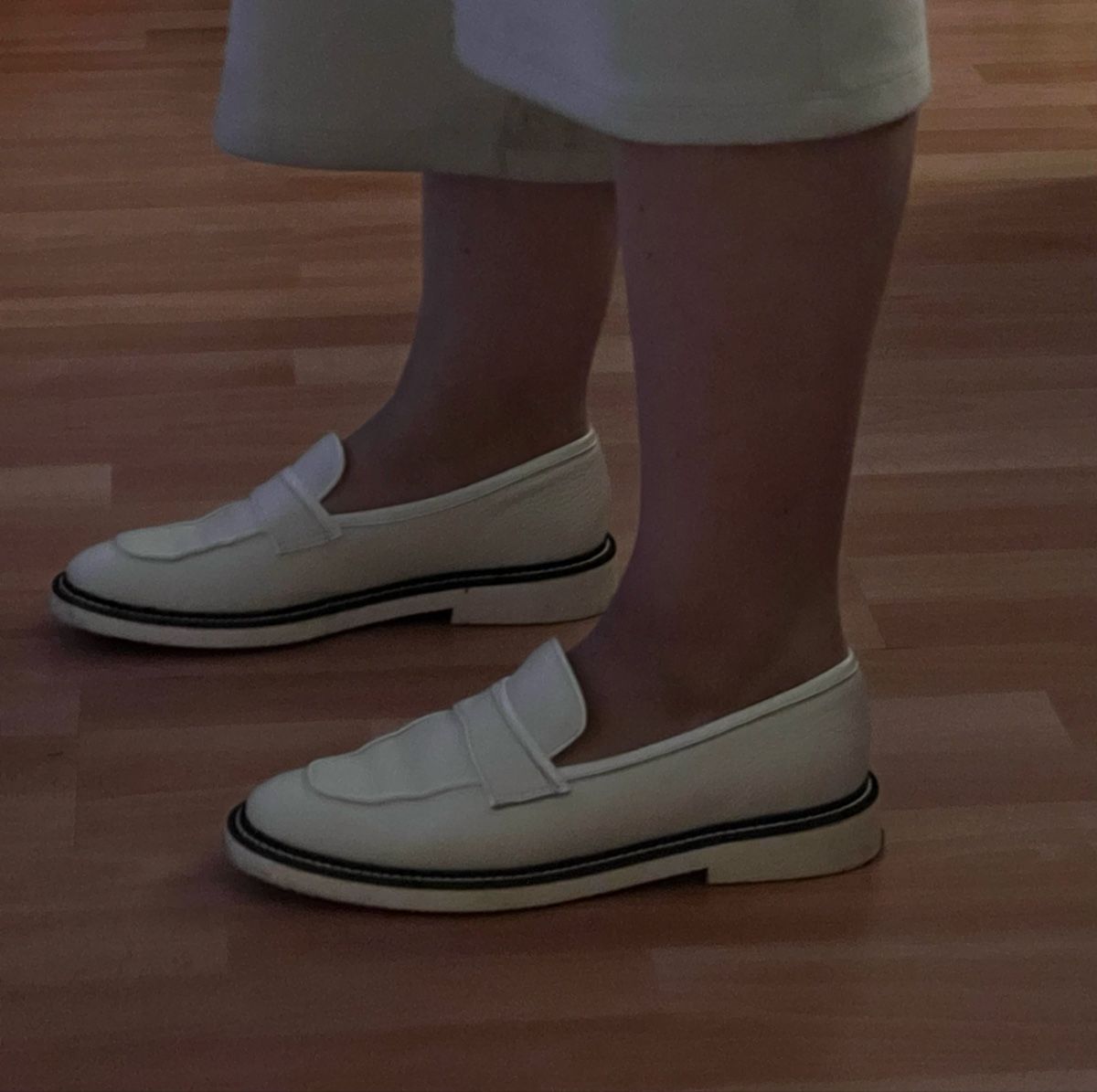 Scarpe da donna: ALLES MUSS RAUS! Damen Loafers Pollini, Gr.39, weiss – Usato da Oberwil BL venduto da AnnaFriedrich 3