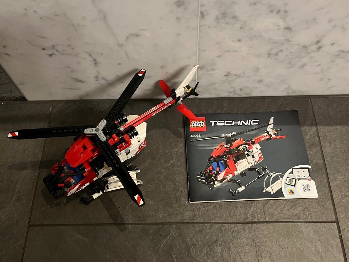 Lego Spielzeuge: Lego Technik Rettungshubschrauber – Gebraucht aus Törbel von man_2n22