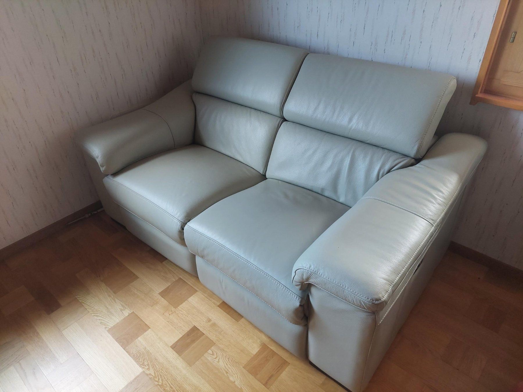 Divani: Canapé relax électrique – Nuovo (secondo la descrizione) da Genolier venduto da Ciuciu 7