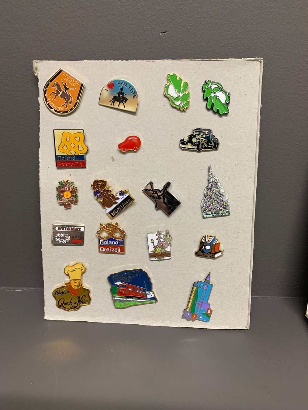 Plaketten & Abzeichen: Lot von Div Pins Sammlung – Gebraucht aus Zürich von boa_5yps 5