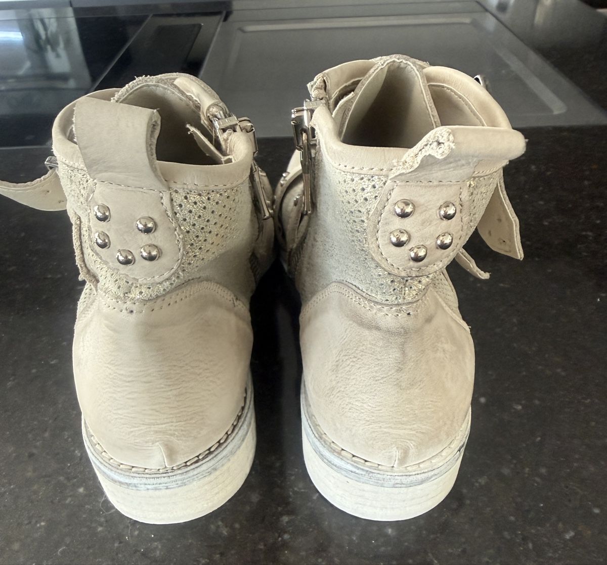 Scarpe da donna: RICCIANERO- Schuhe, Gr. 39 – Usato da Adligenswil venduto da Esthee 4