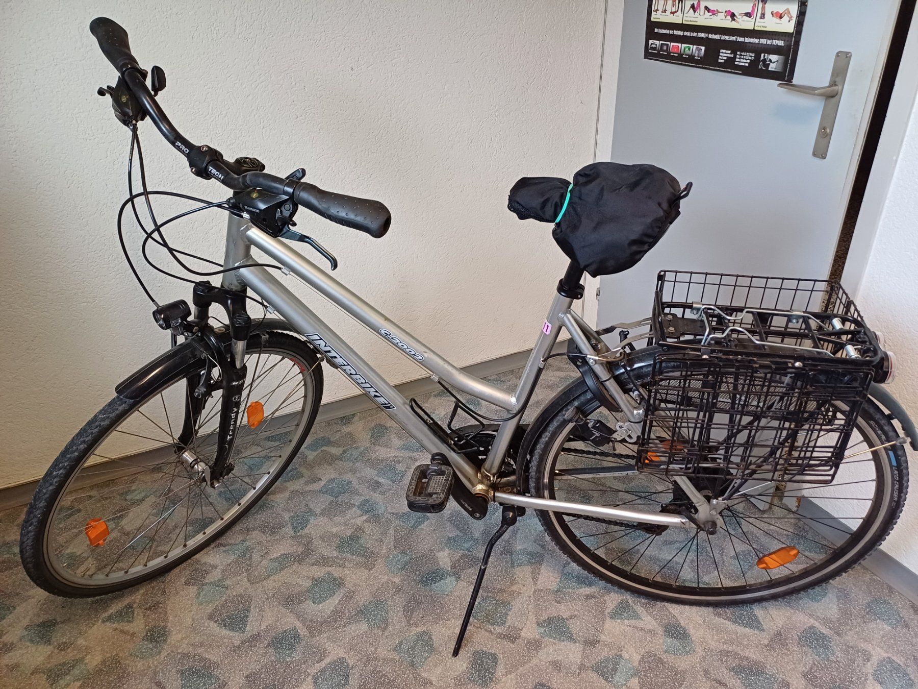 Velos: Fahrad Interbike C2002 – Gebraucht aus Sins von