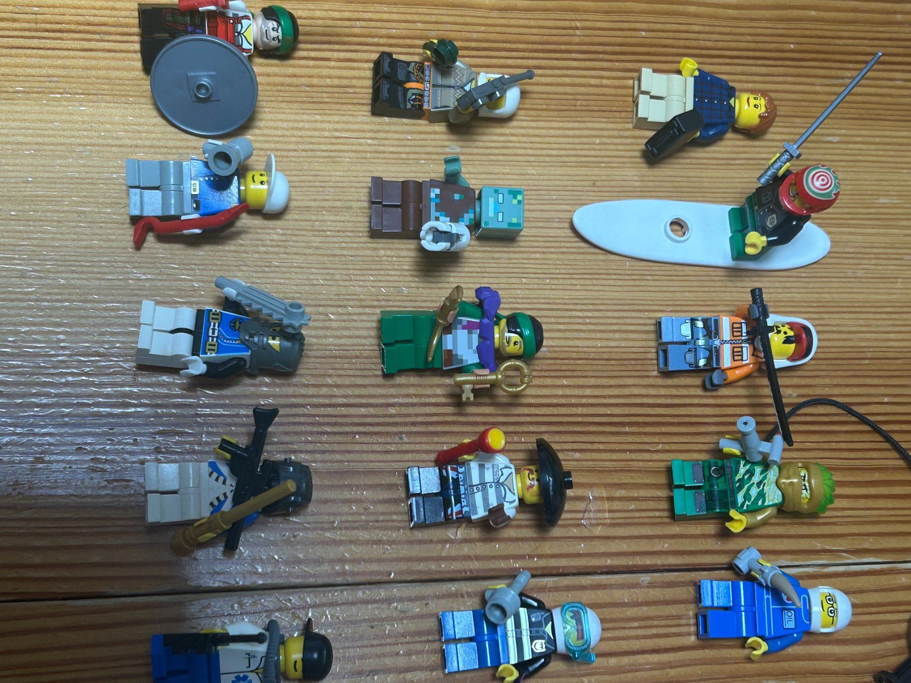 Lego Giocattoli: 30 verschiedene Lego Personen – Usato da Volketswil venduto da Daniel68ernst 6