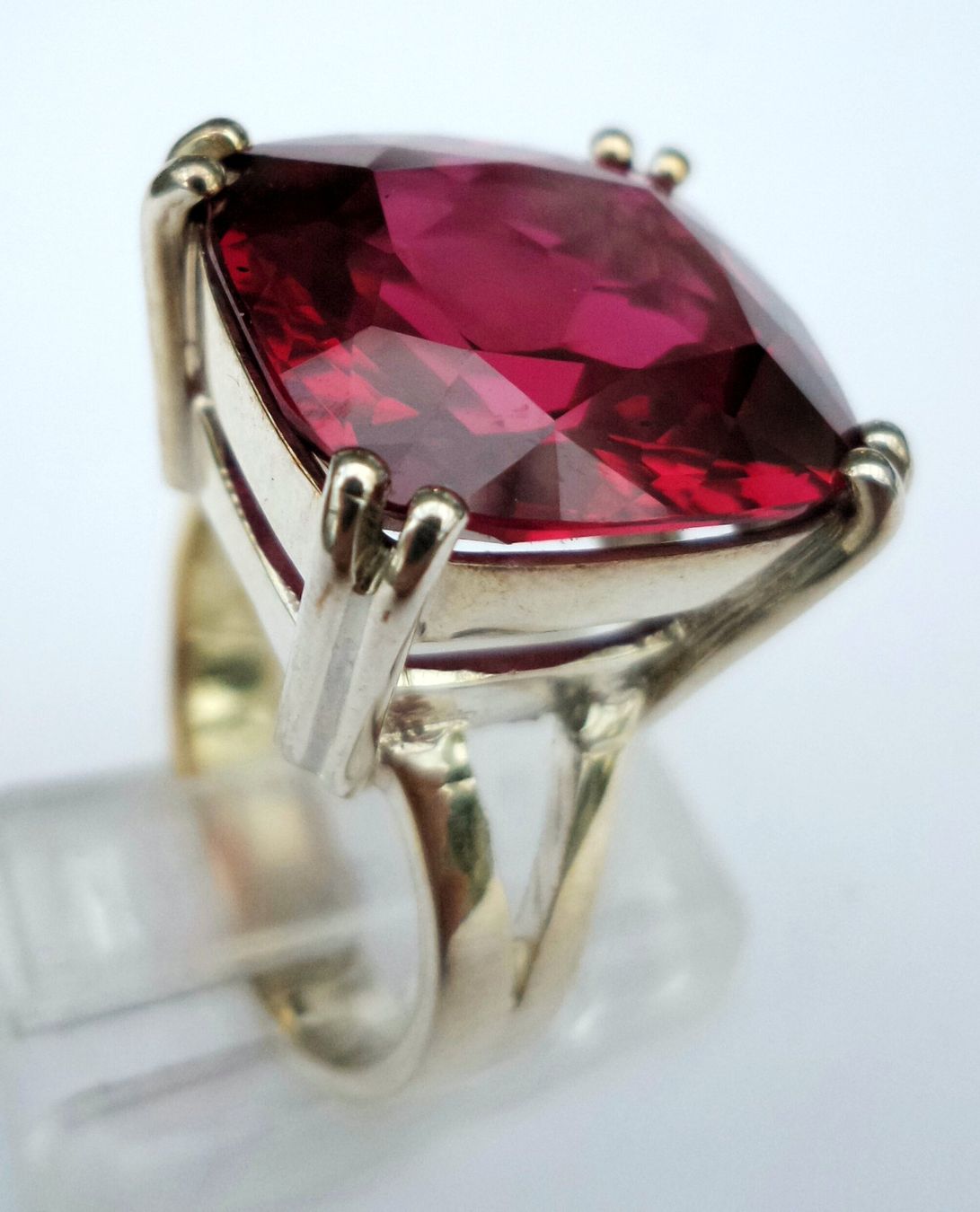 Anelli: Ring Silber mit grossem roten Topas Grösse 54 – Nuovo (secondo la descrizione) da Zürich venduto da benedikt12 3