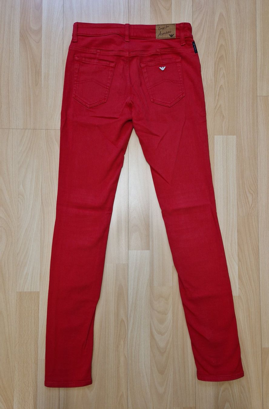 Armani Pantaloni: Armani Junior - Rote Jeans Gr. 144 – Usato da Fribourg venduto da gua_7jvq 1