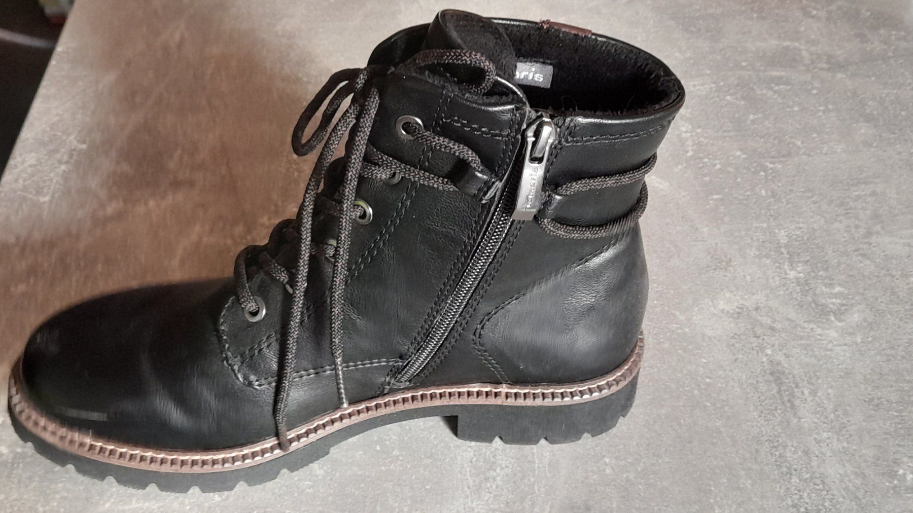 Tamaris Damenschuhe: Winter Schwarze Boots Tamaris – Gebraucht aus Schaffhausen von col_t6cz 2