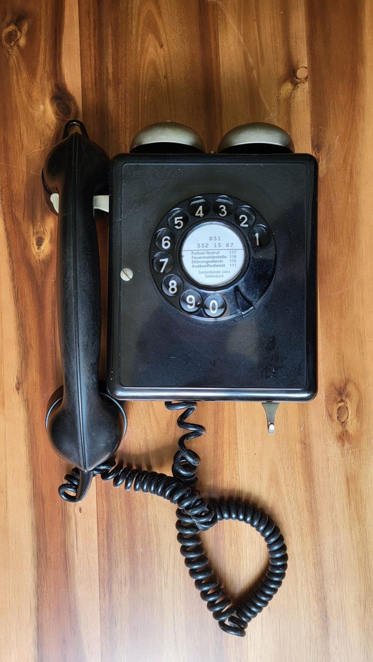 Telefoni: Weidmann Tf3-39211 Bakelit Wand Wählscheibentelefon – Usato da Bern venduto da nic_x6gy