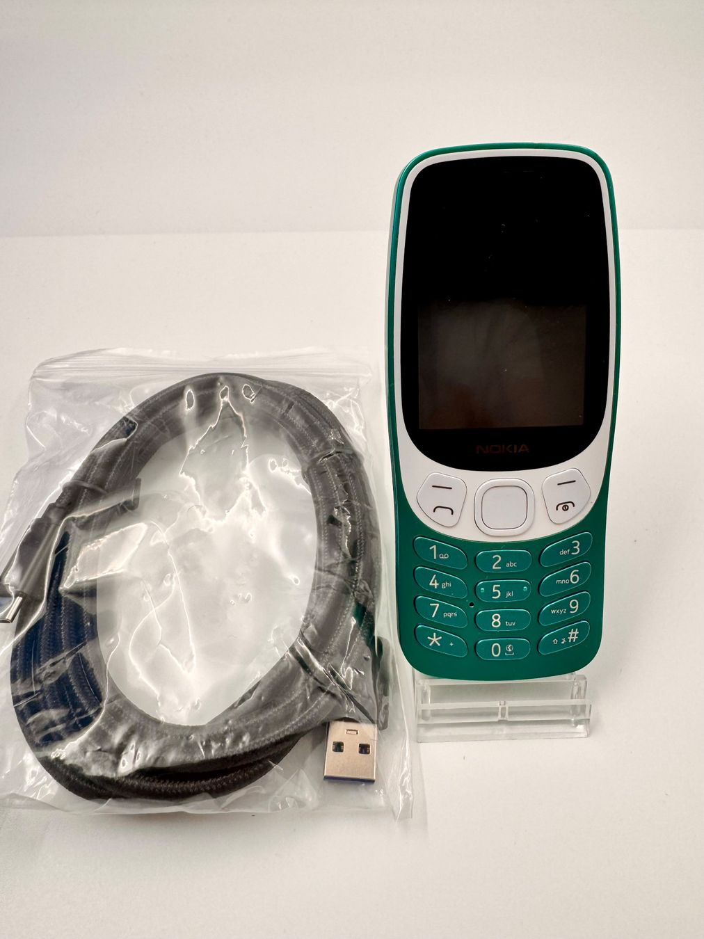 Nokia Telefoni cellulari / Smartphones: Nokia HMD 3210 (2024) 4G Dual SIM – Usato da Hermetschwil-Staffeln venduto da Mobile2013 8