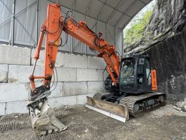Bagger Hitachi ZX 135 US-6