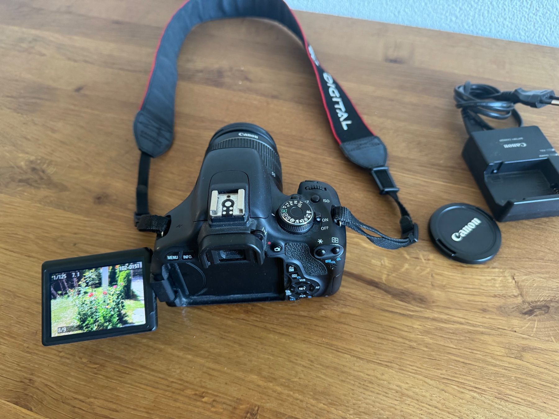 Canon Fotocamera: Canon EOS 600D Spiegelreflexkamera – Usato da Frauenfeld venduto da max11116 5