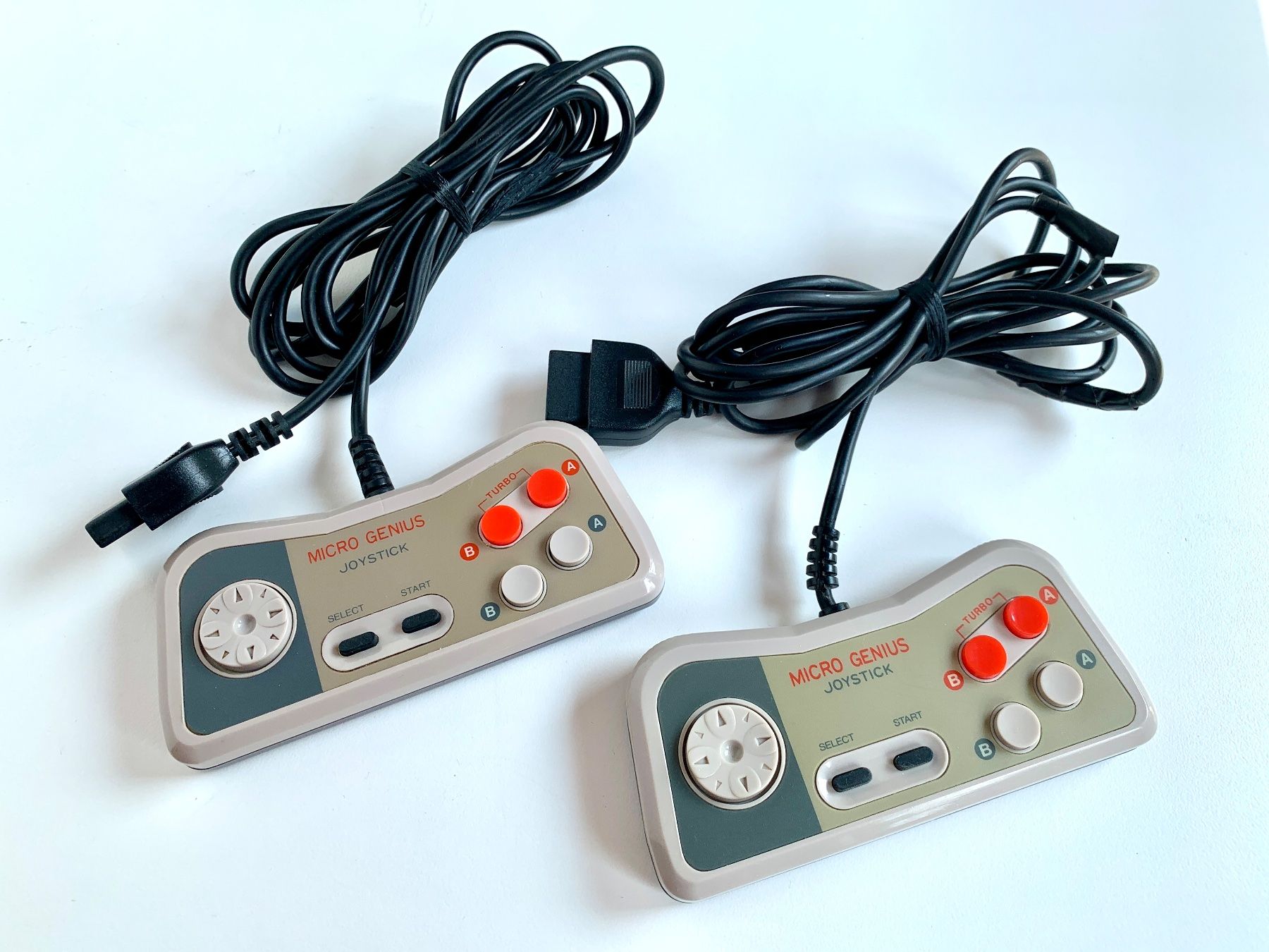 Micro Genius Konsolen: Famiclone: Micro Genius IQ-501 (defekt) – Defekt aus Kaiseraugst von Marsupower 2