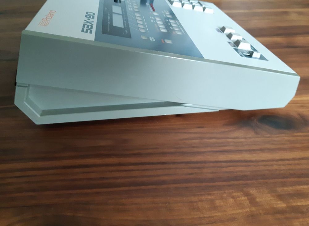 Roland SBX-80 MIDI+Timecode+DIN SYNC BOX 5
